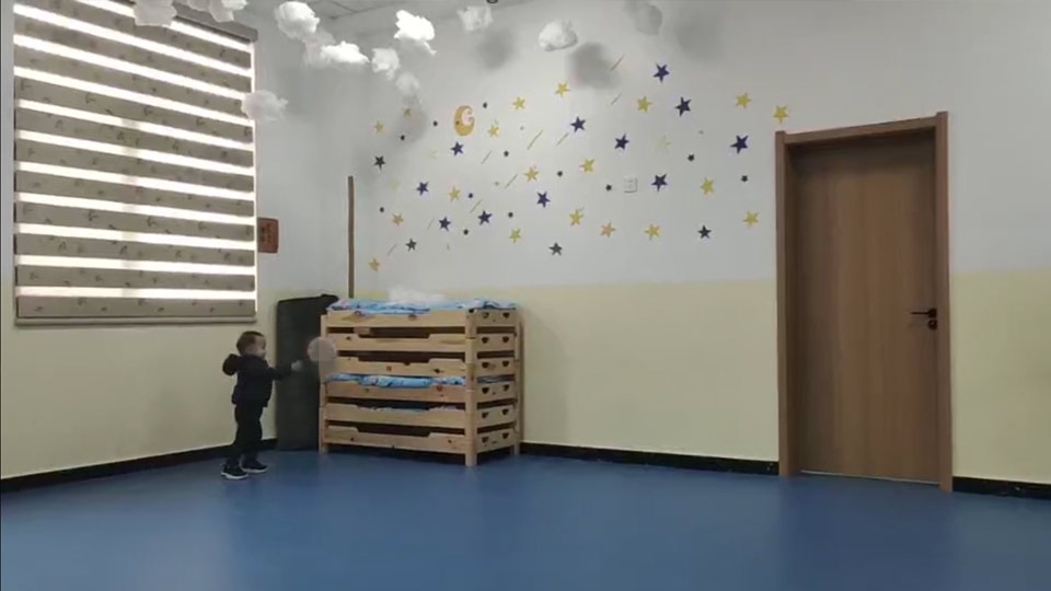 泽泽和凡凡律动课互动